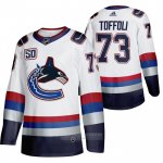 Camiseta Hockey Vancouver Canucks Tyler Toffoli 50 Aniversario Vintage Blanco Camiseta Hockey Vancouver Canucks Tyler Toffoli 50 Aniversario Vintage Blanco